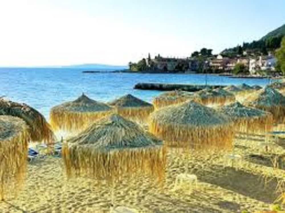 Kerkyra Beach Hotel & Apartments Benitses  Zewnętrze zdjęcie