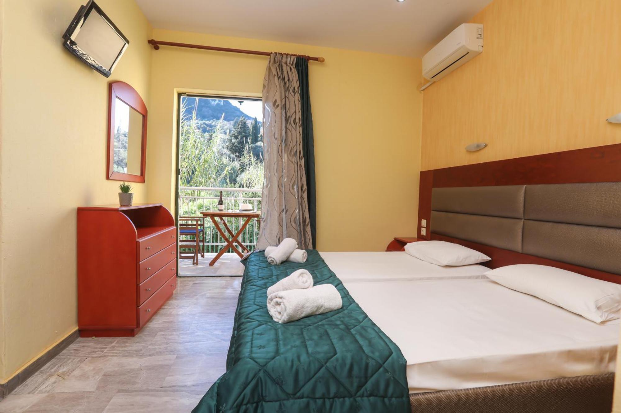 Kerkyra Beach Hotel & Apartments Benitses  Zewnętrze zdjęcie