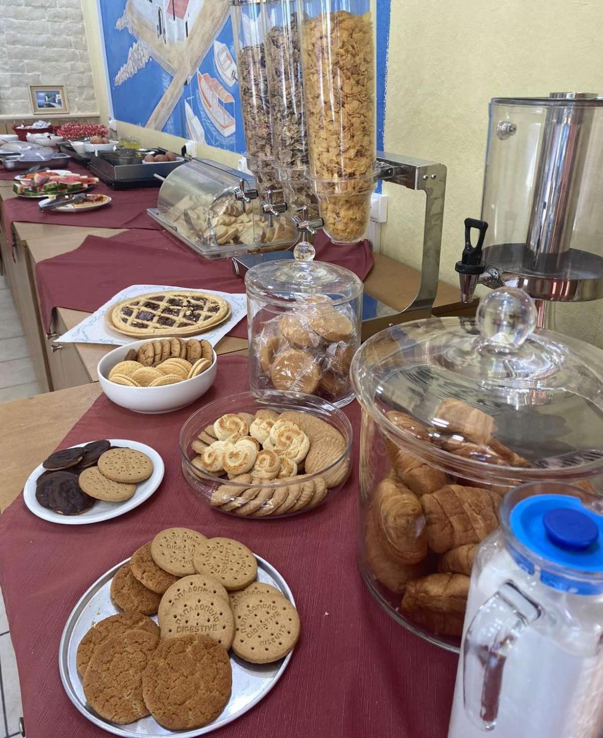 Kerkyra Beach Hotel & Apartments Benitses  Zewnętrze zdjęcie