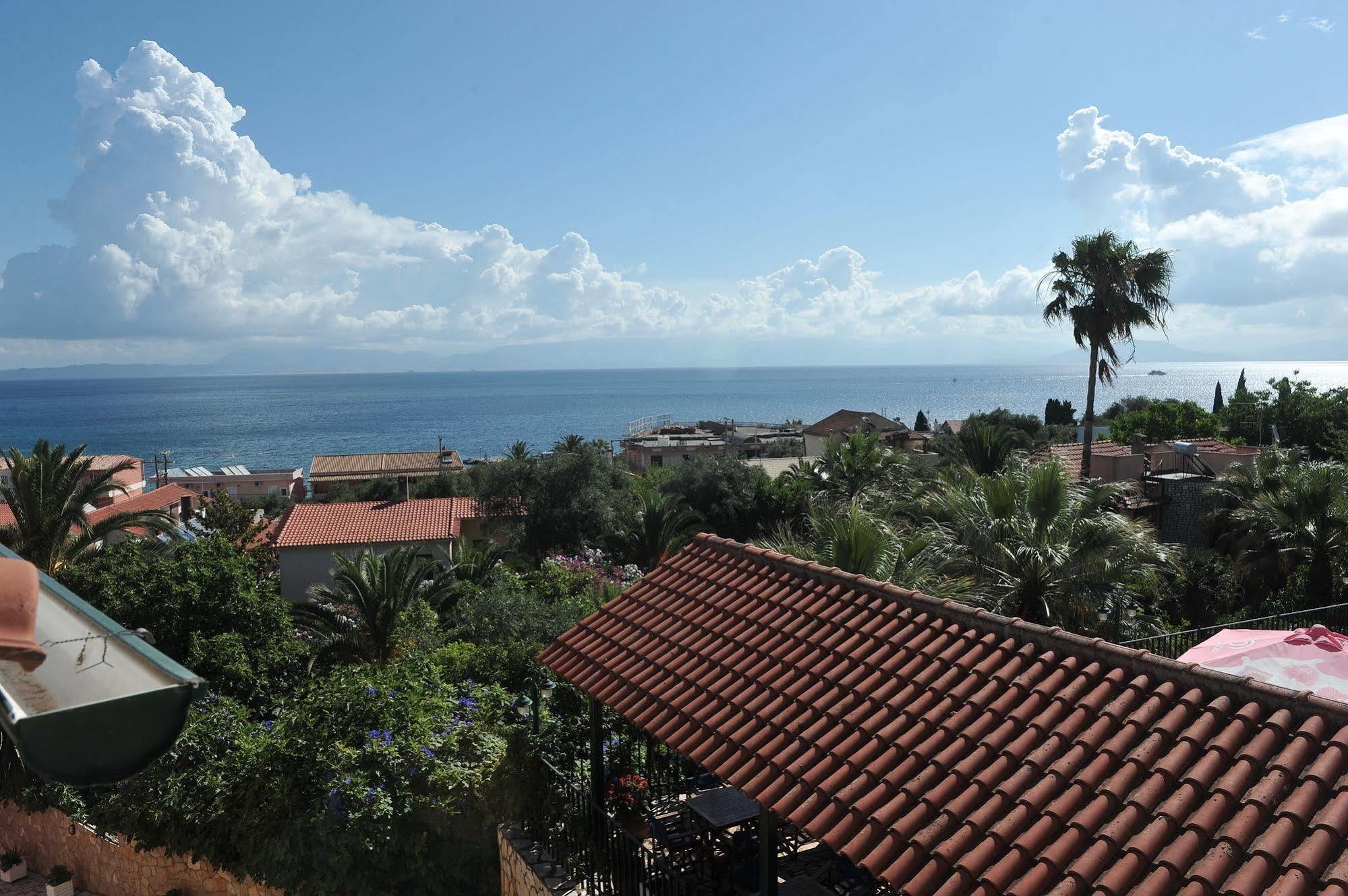 Kerkyra Beach Hotel & Apartments Benitses  Zewnętrze zdjęcie