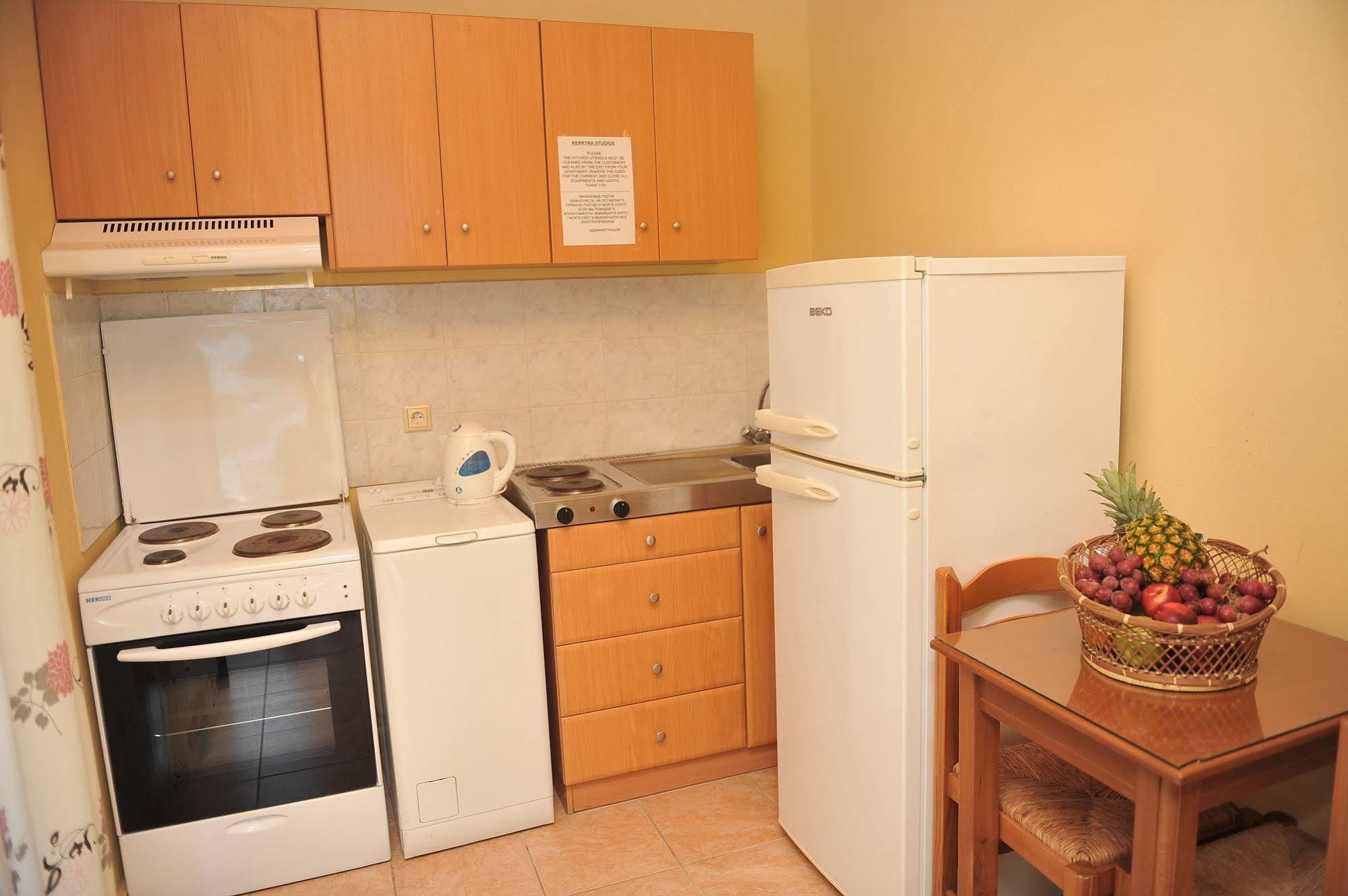 Kerkyra Beach Hotel & Apartments Benitses  Zewnętrze zdjęcie
