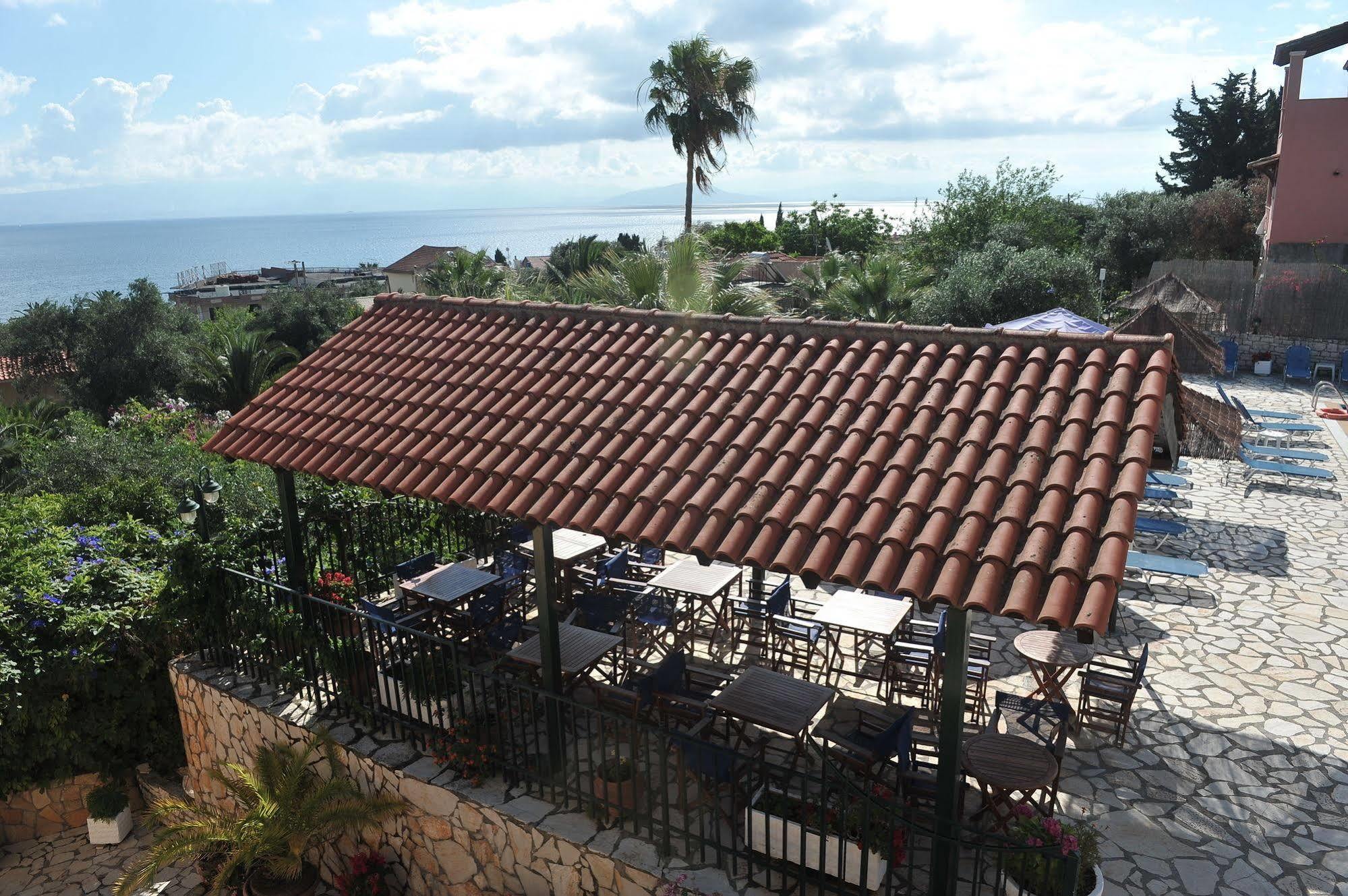 Kerkyra Beach Hotel & Apartments Benitses  Zewnętrze zdjęcie